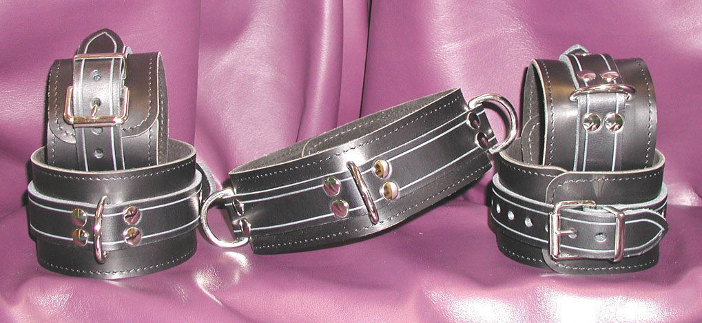 leather bondage restraint set